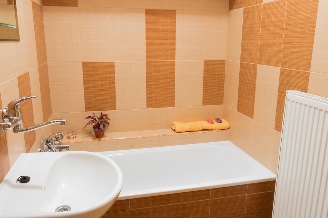 צ'סקה בודיוביצה Alton Garni Hotel מראה חיצוני תמונה