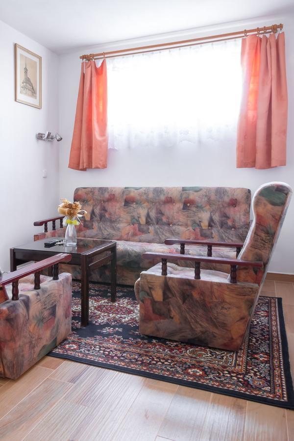 צ'סקה בודיוביצה Alton Garni Hotel מראה חיצוני תמונה