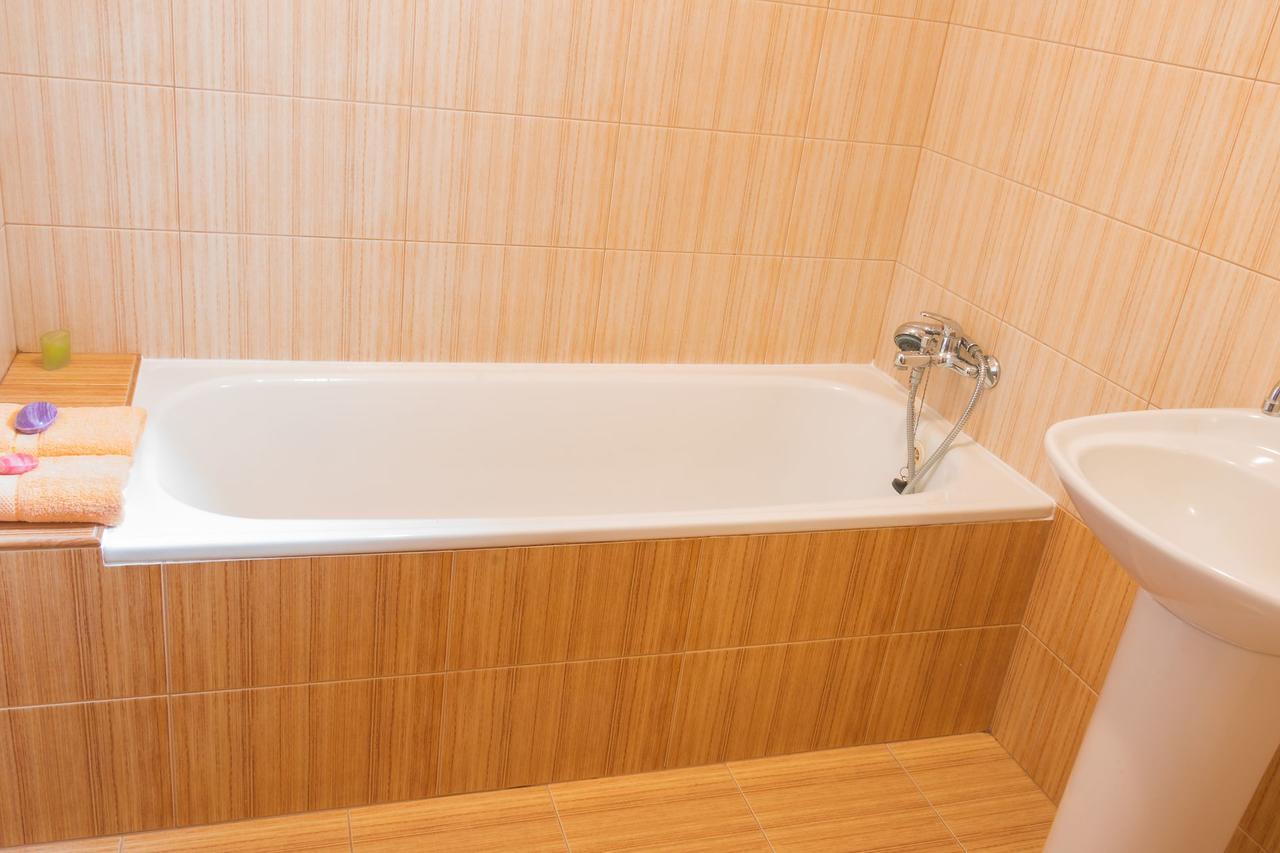 צ'סקה בודיוביצה Alton Garni Hotel מראה חיצוני תמונה